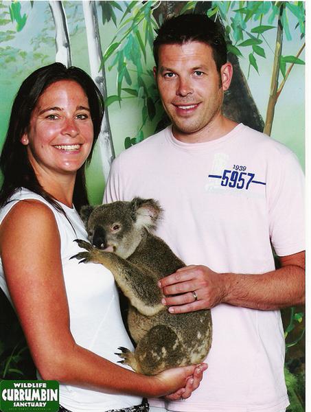 Koalas' Food Consumption is around 0.8 Kilograms normally.